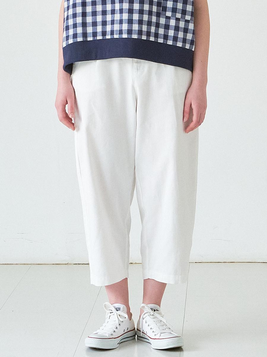 クロップドテーパードパンツ　コットンツイル