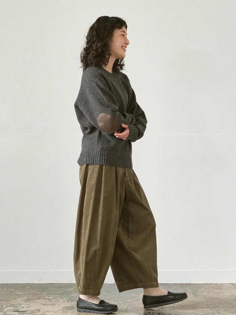 ワイドパンツ　綿8Wコーデュロイ