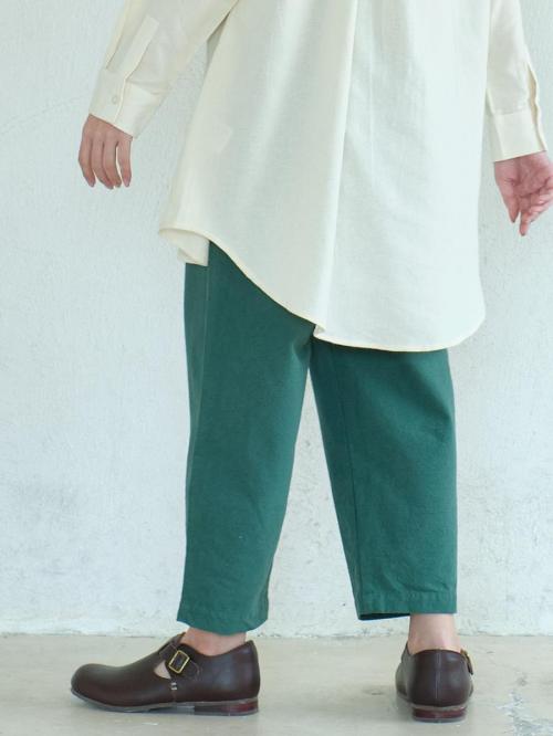 テーパードパンツ　綿ワッシャー