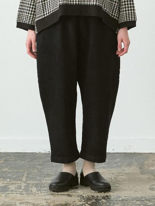 テーパードパンツ　ストレッチカルゼ裏起毛