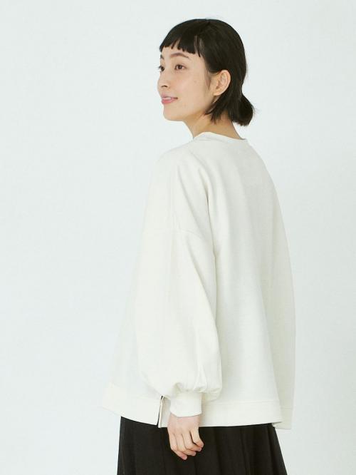 ボリューム袖プルオーバー　T/R/PUダンボール
