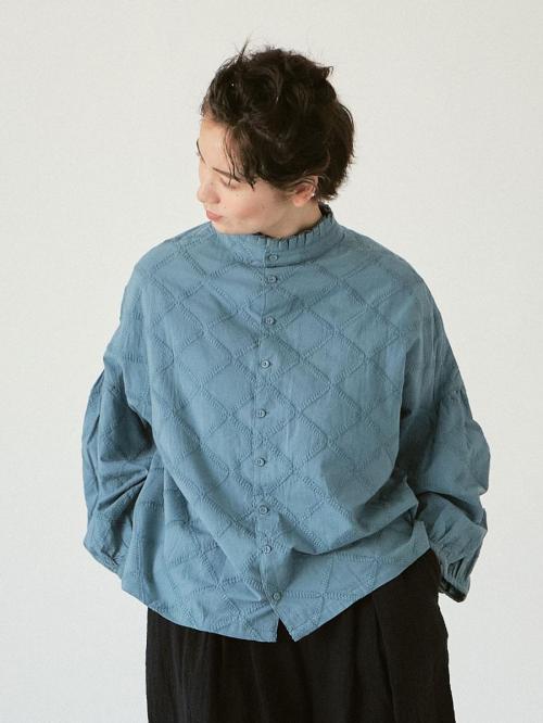 2WAY矢羽柄刺繍ブラウス　綿ローン