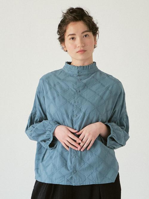 2WAY矢羽柄刺繍ブラウス　綿ローン