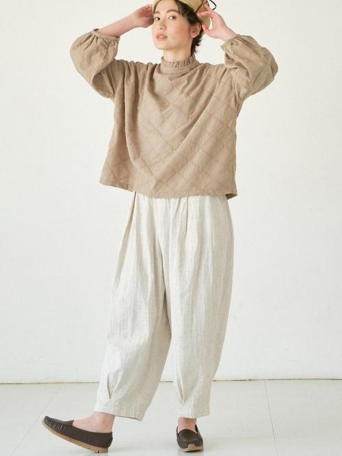 2WAY矢羽柄刺繍ブラウス　綿ローン