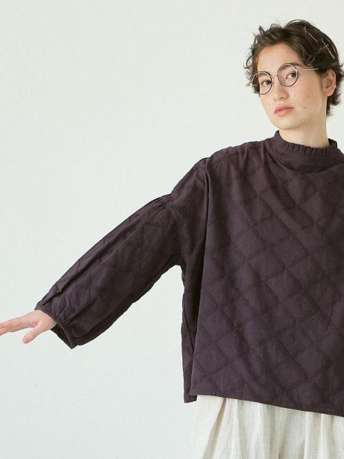 2WAY矢羽柄刺繍ブラウス　綿ローン