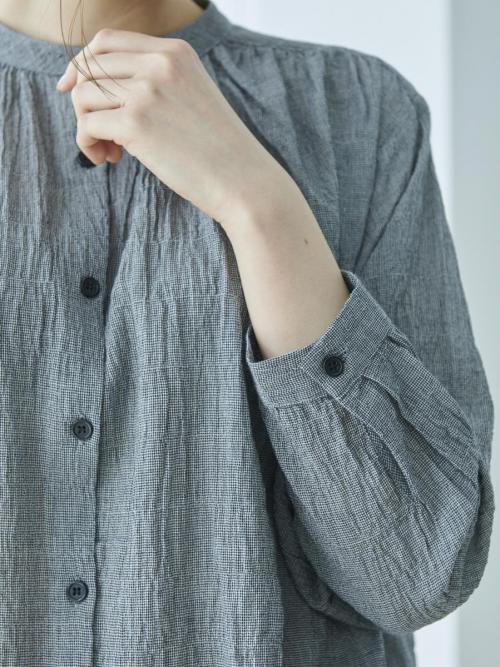 綿シャーリングスタンドカラーブラウス