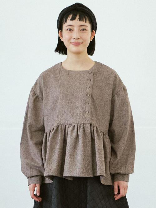 アシンメトリー多ボタンブラウス　ツイード 