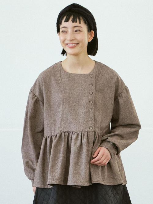 アシンメトリー多ボタンブラウス　ツイード 