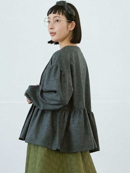 アシンメトリー多ボタンブラウス　ツイード 