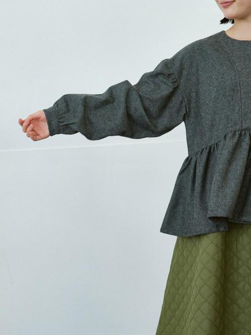 アシンメトリー多ボタンブラウス　ツイード 