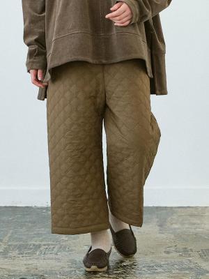 ワイドパンツ　ダブルステッチダイヤキルト