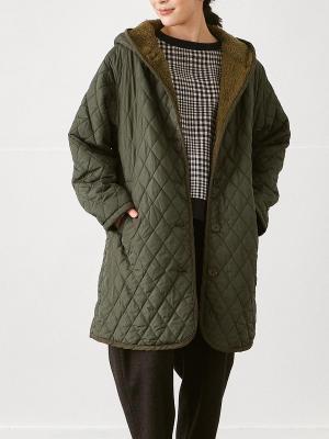 裏ボアフードつきキルテイングコート