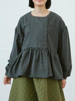 アシンメトリー多ボタンブラウス　ツイード 